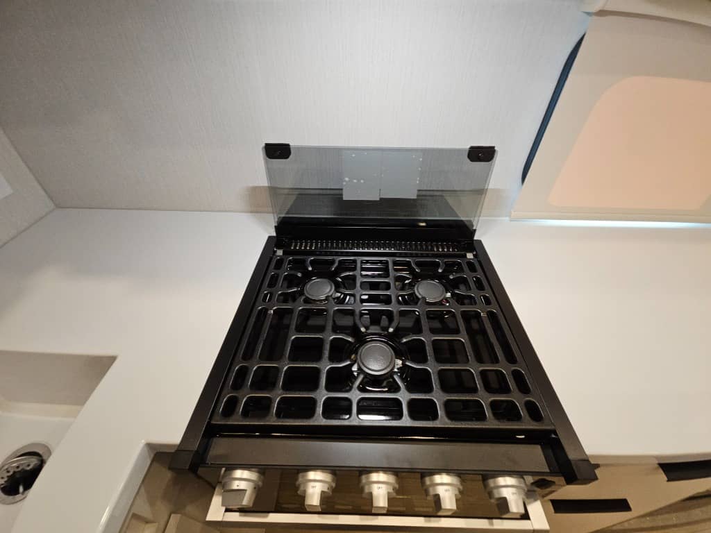 2026 Winnebago 2026 Winnebago Thrive - thumbnail 38