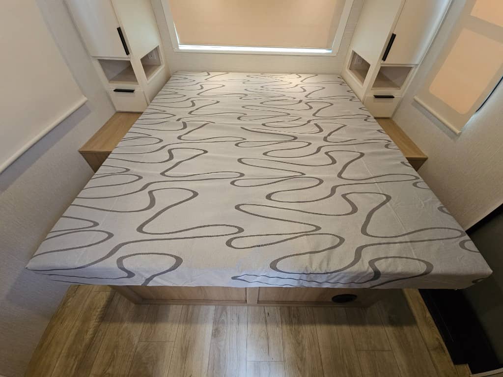 2026 Winnebago 2026 Winnebago Thrive - thumbnail 53