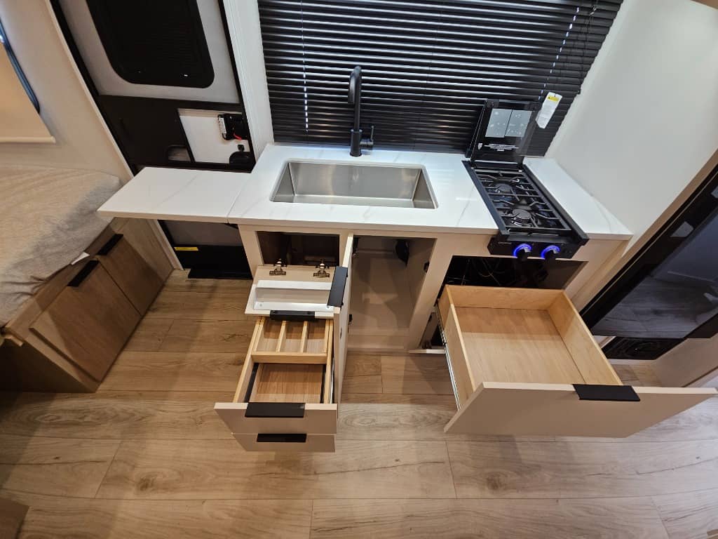 2026 Winnebago 2026 Winnebago Micro Minnie - thumbnail 24