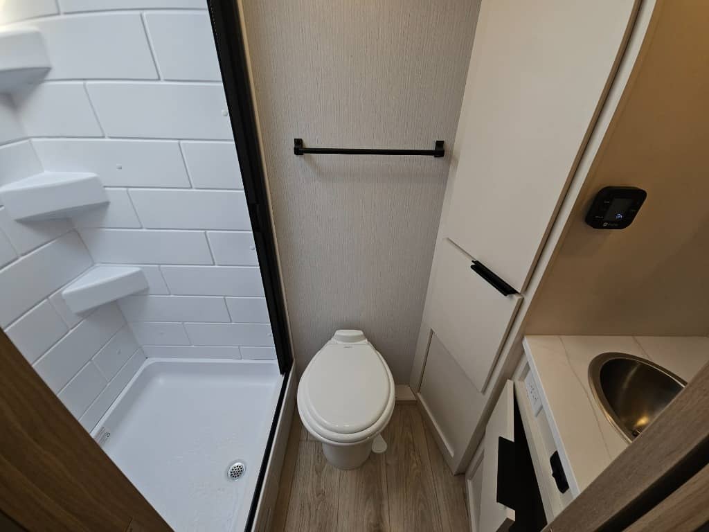 2026 Winnebago 2026 Winnebago Micro Minnie - thumbnail 37