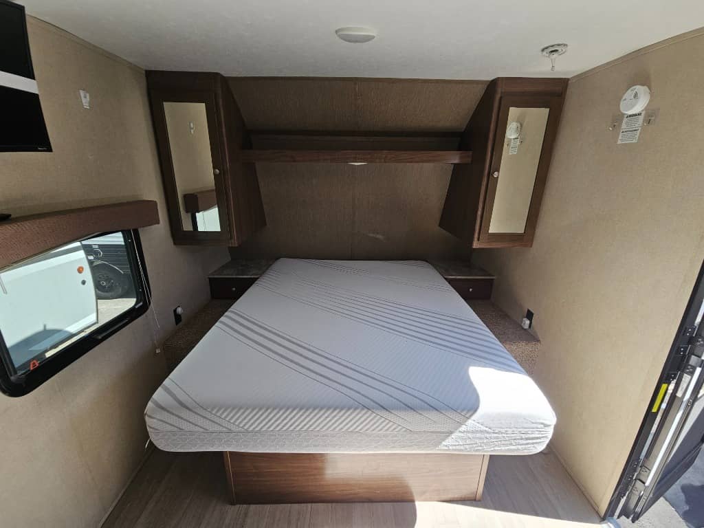 2018 Dutchmen 2018 Dutchmen Coleman Lantern - thumbnail 9