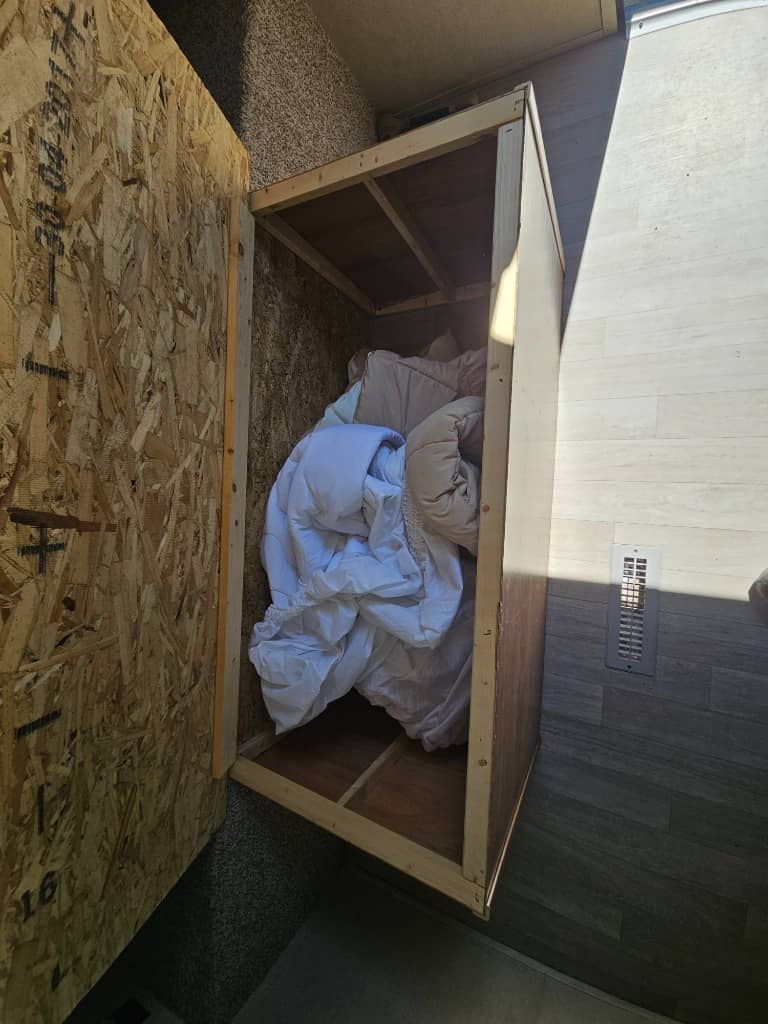 2018 Dutchmen 2018 Dutchmen Coleman Lantern - thumbnail 10