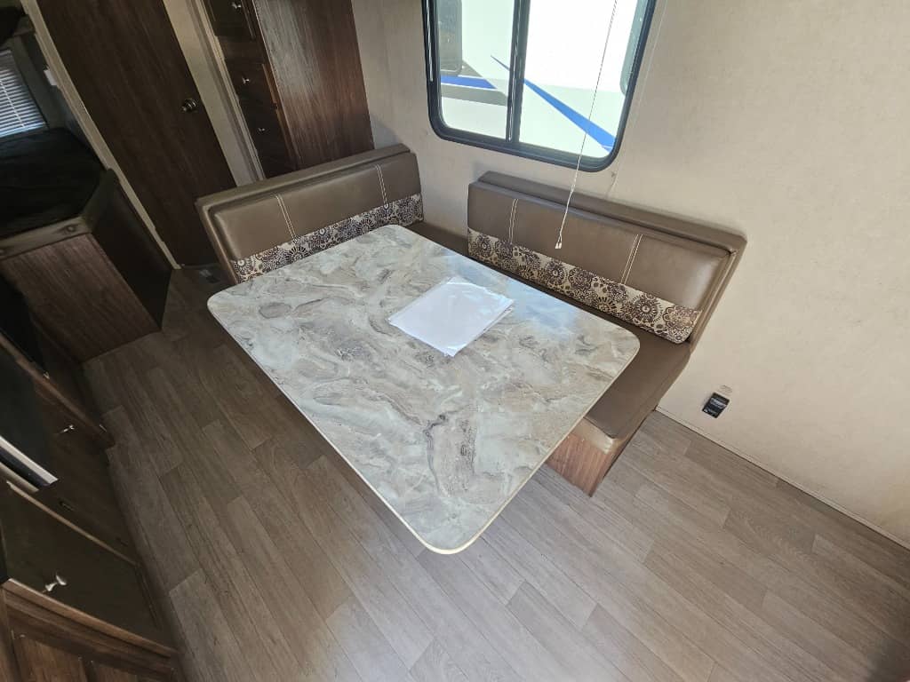 2018 Dutchmen 2018 Dutchmen Coleman Lantern - thumbnail 13