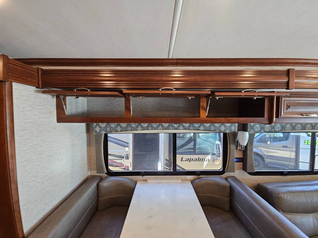 2019 Forest River 2019 Forest River Legacy SR - thumbnail 14