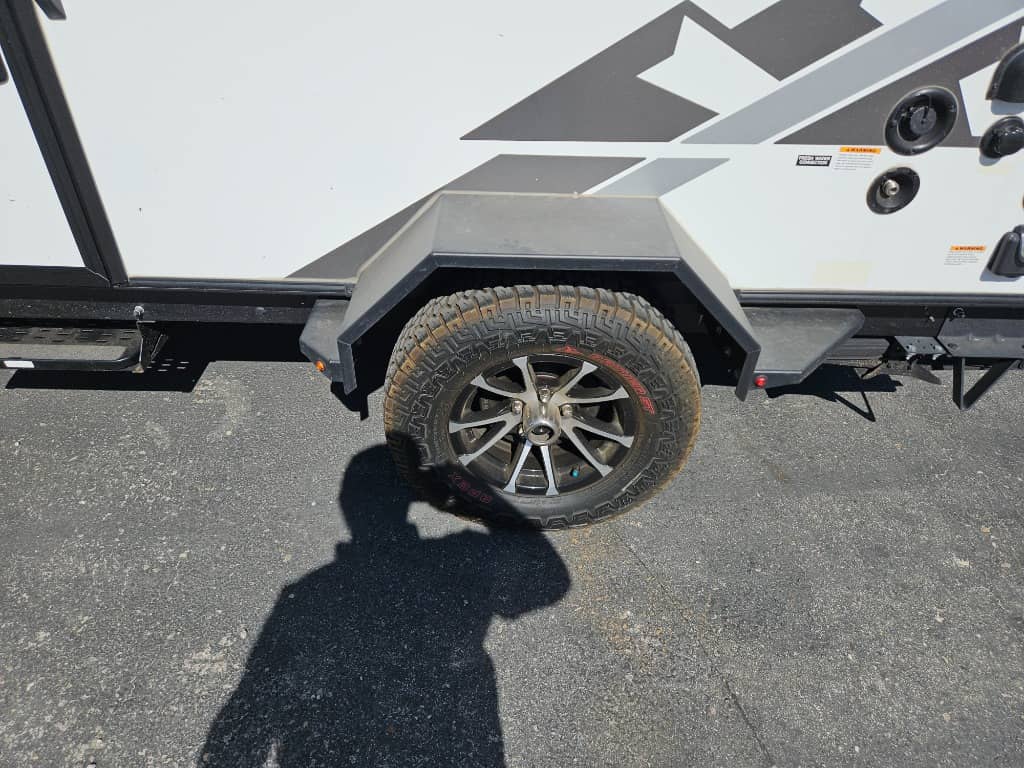 2023 Dutchmen 2023 Dutchmen Coleman Rubicon 1200 Series - thumbnail 11