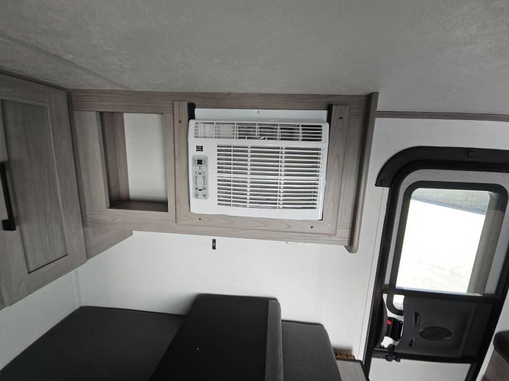 2023 Dutchmen 2023 Dutchmen Coleman Rubicon 1200 Series - thumbnail 15