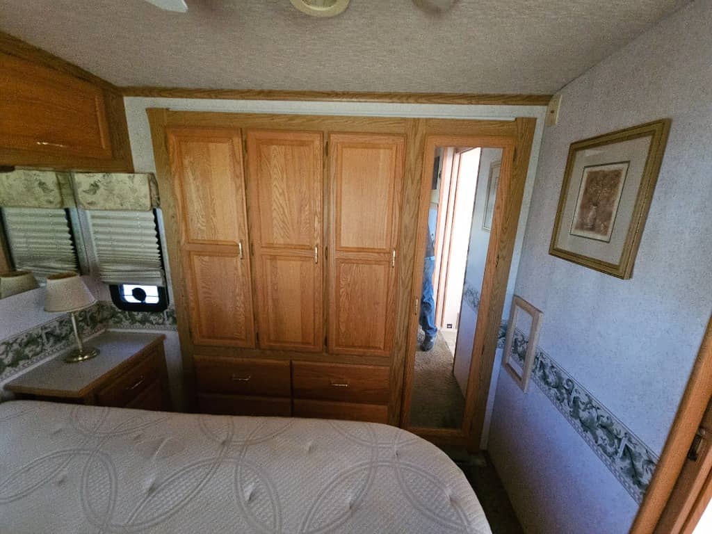 2003 Winnebago 2003 Winnebago Journey - thumbnail 21