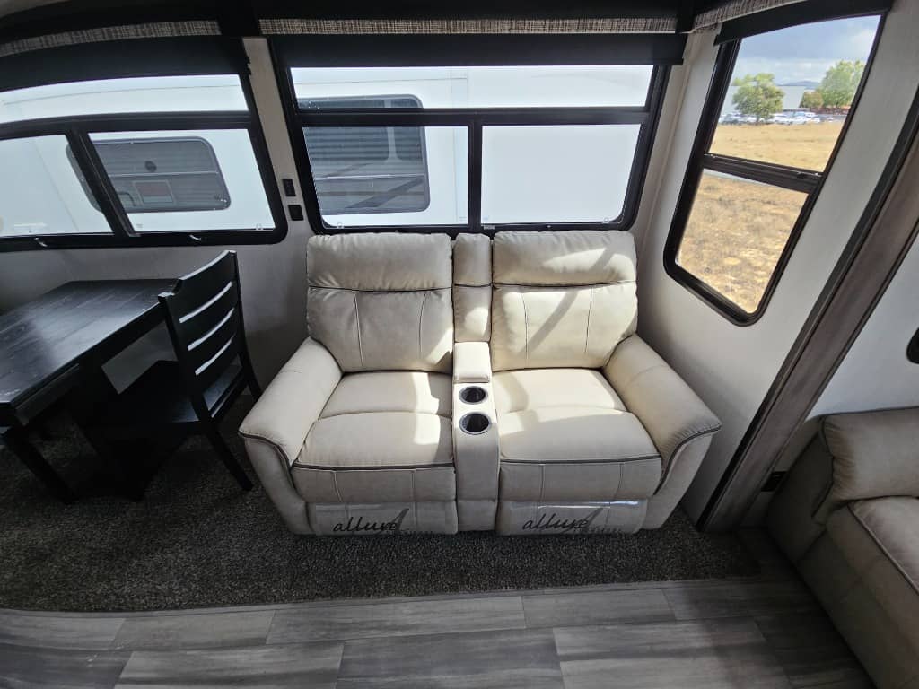 2022 Forest River 2022 Forest River Cedar Creek - thumbnail 12