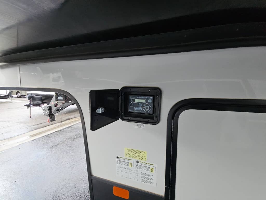 2022 Forest River 2022 Forest River Cedar Creek - thumbnail 57