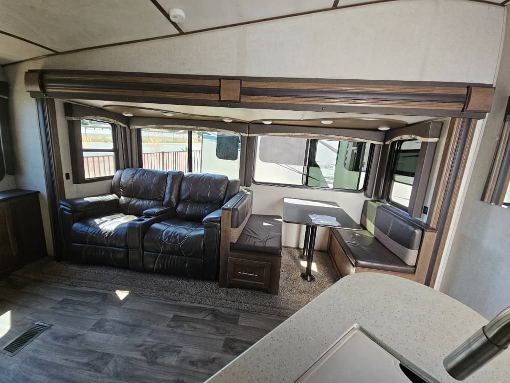 2018 Keystone RV 2018 Keystone RV Cougar Half-Ton  - thumbnail 8