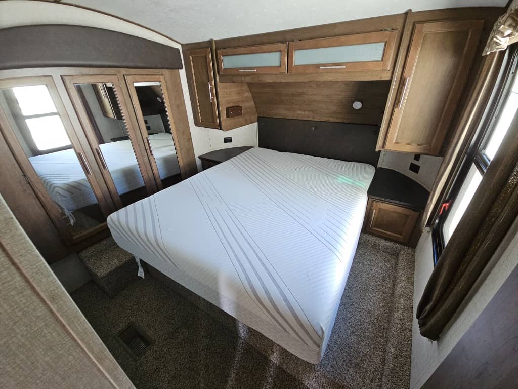 2018 Keystone RV 2018 Keystone RV Cougar Half-Ton  - thumbnail 26