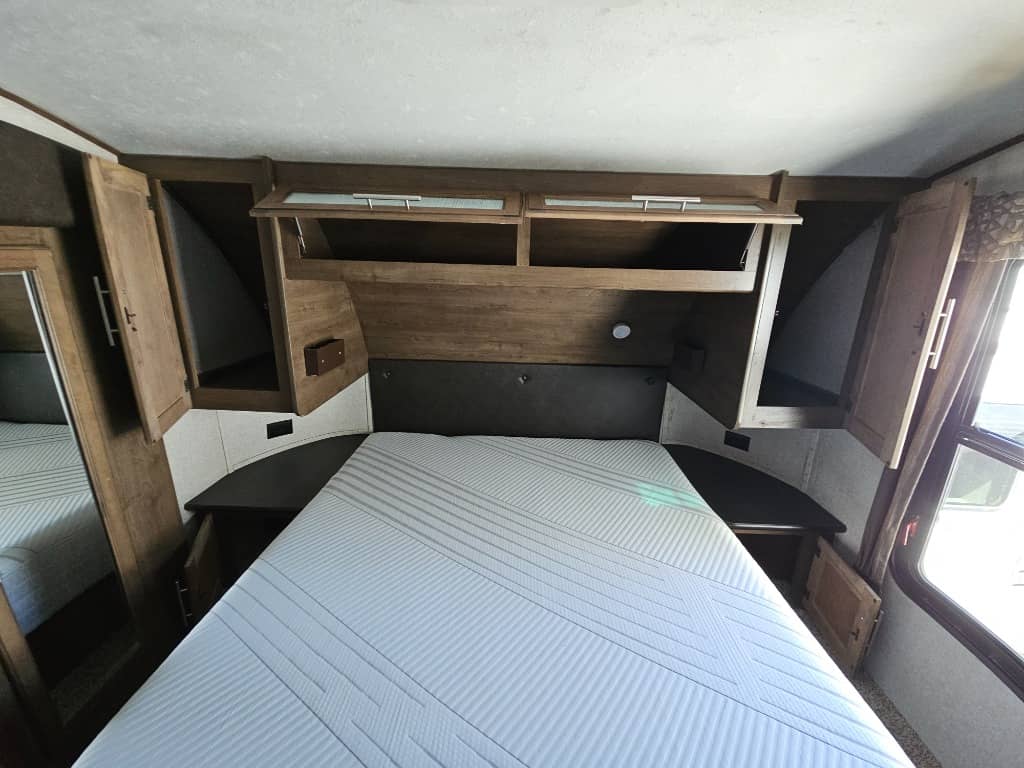 2018 Keystone RV 2018 Keystone RV Cougar Half-Ton  - thumbnail 28