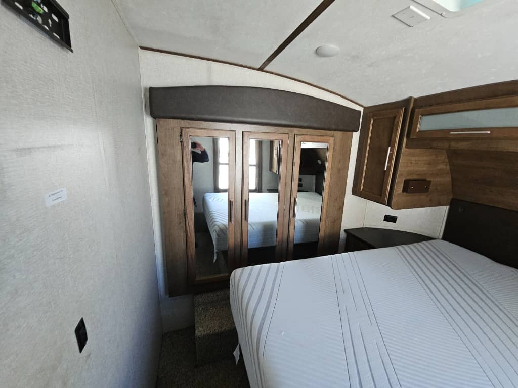 2018 Keystone RV 2018 Keystone RV Cougar Half-Ton  - thumbnail 29