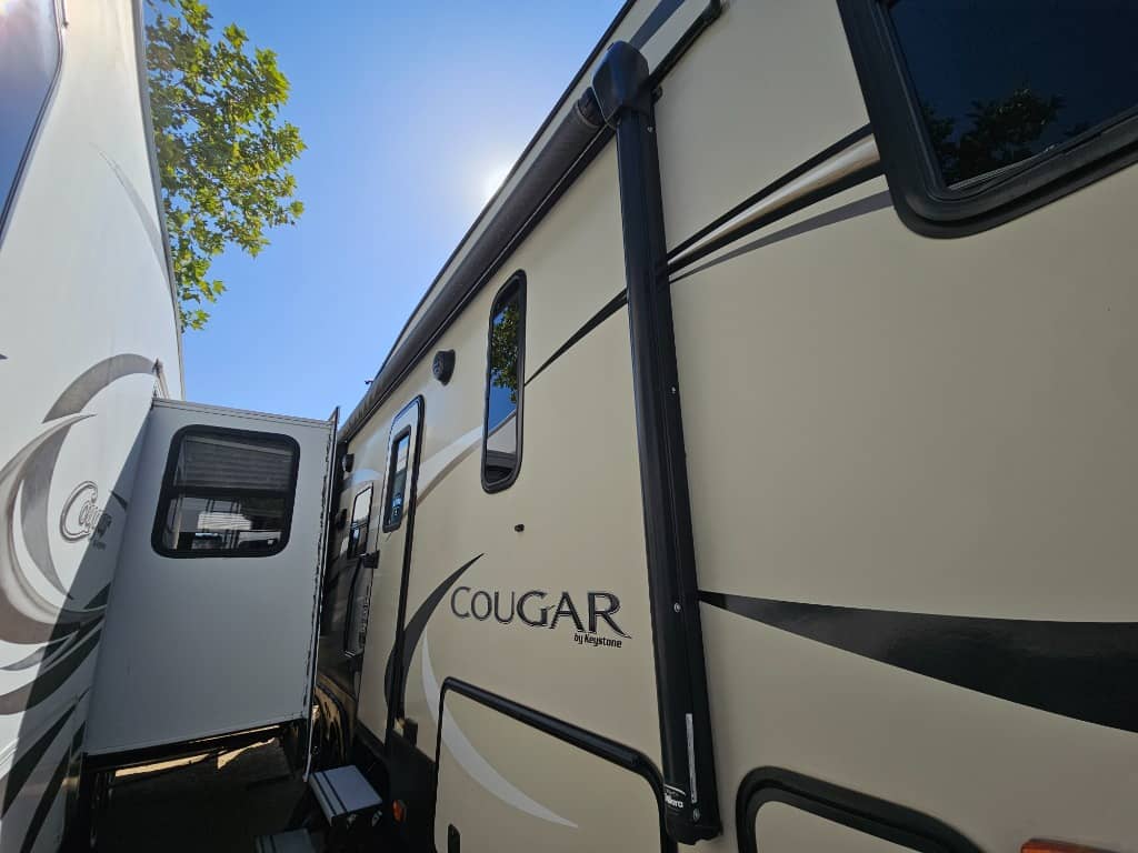 2018 Keystone RV 2018 Keystone RV Cougar Half-Ton  - thumbnail 42