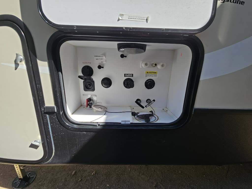 2018 Keystone RV 2018 Keystone RV Cougar Half-Ton  - thumbnail 53