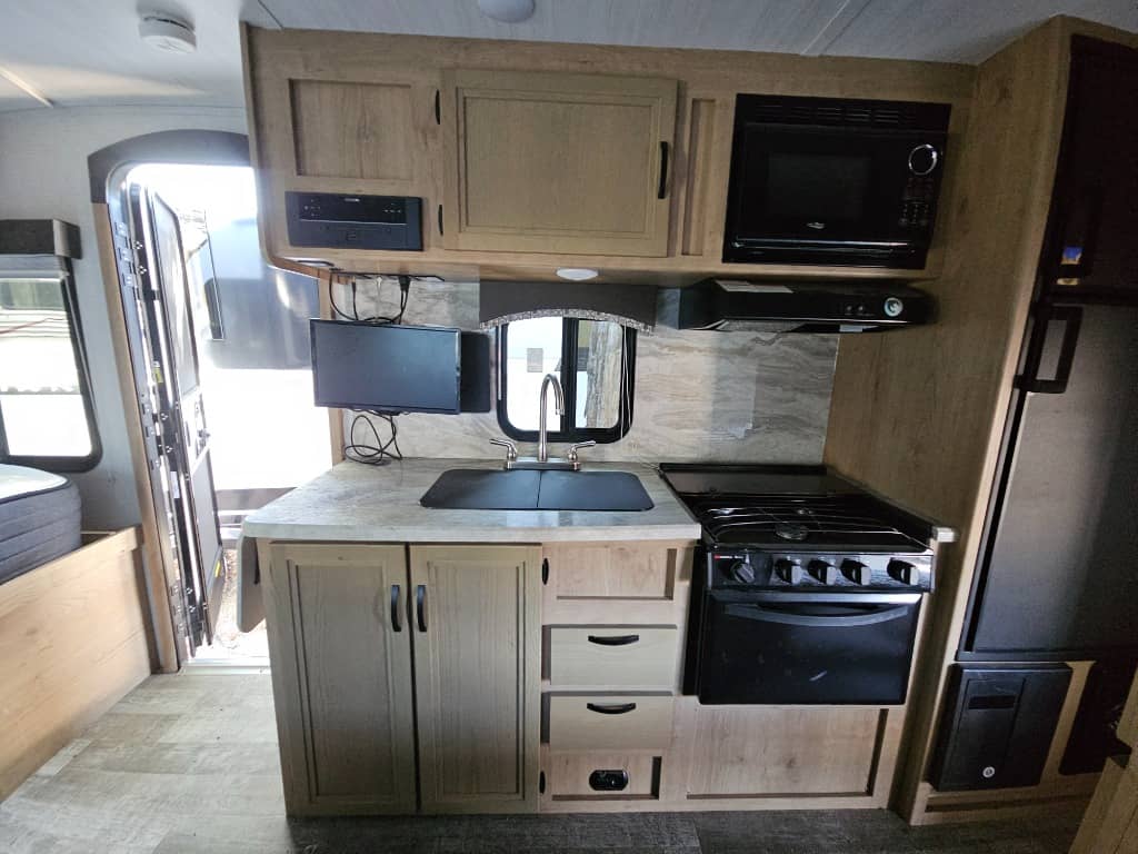 2021 Winnebago 2021 Winnebago Micro Minnie - thumbnail 20