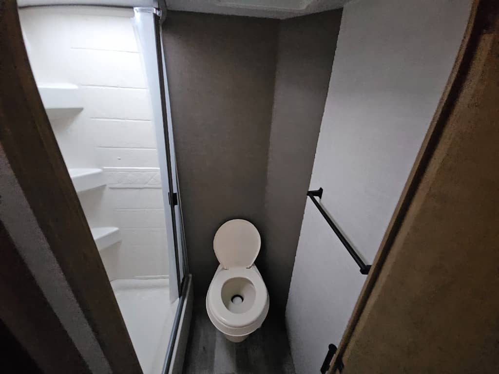 2021 Winnebago 2021 Winnebago Micro Minnie - thumbnail 28