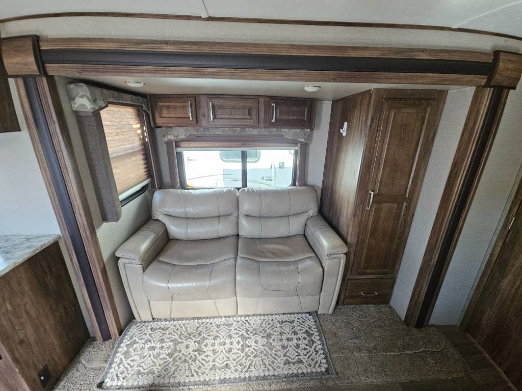 2018 Keystone RV 2018 Keystone RV Cougar Half-Ton - thumbnail 19