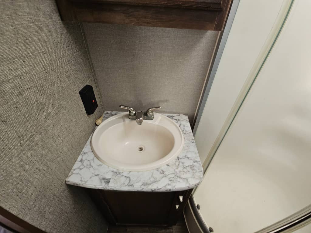 2018 Keystone RV 2018 Keystone RV Cougar Half-Ton - thumbnail 33