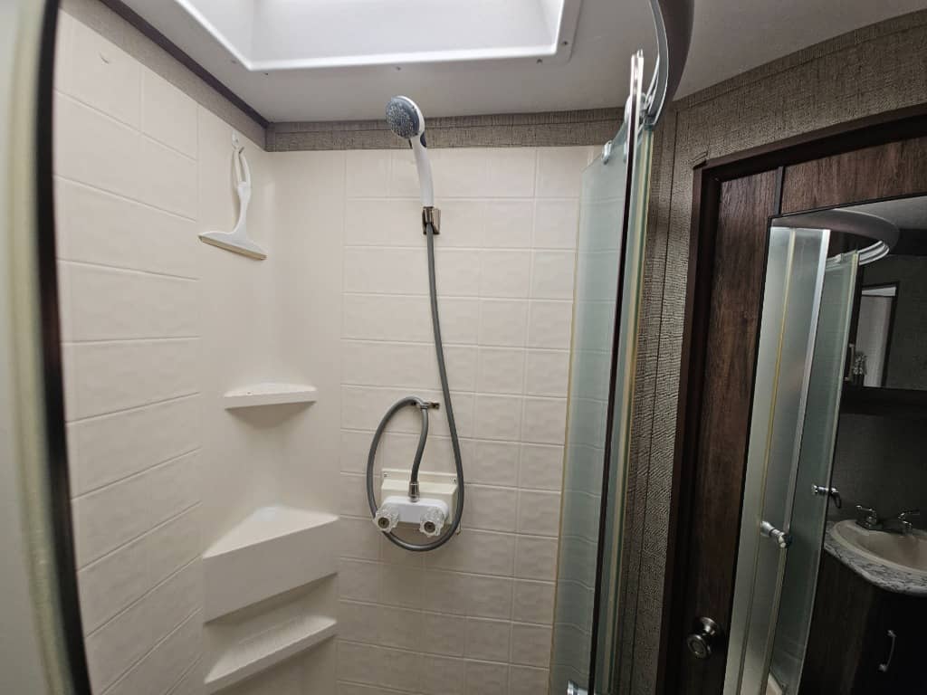 2018 Keystone RV 2018 Keystone RV Cougar Half-Ton - thumbnail 36