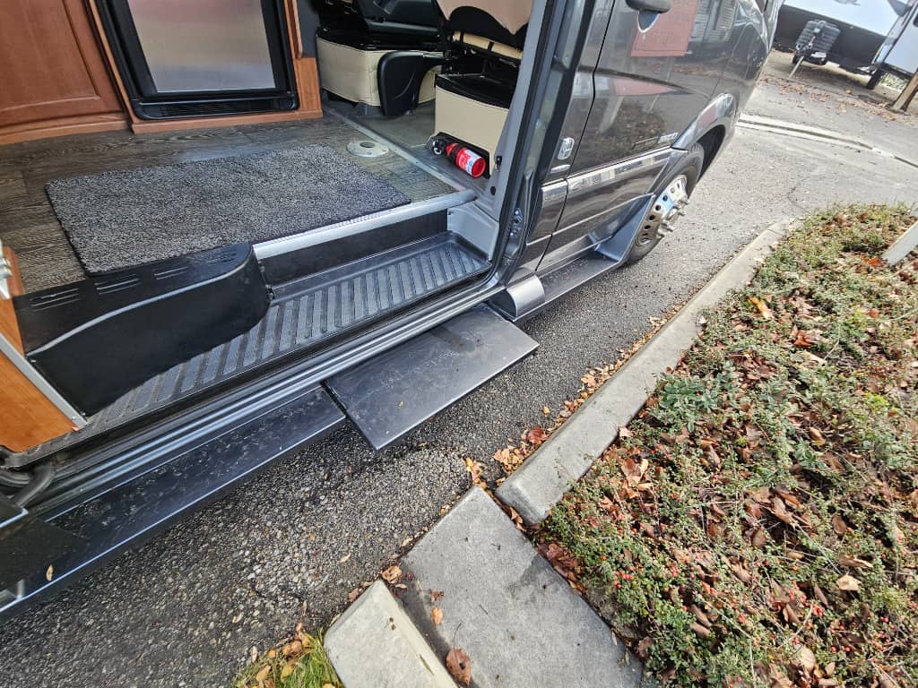 2015 Roadtrek 2015 Roadtrek Adventurous - thumbnail 40