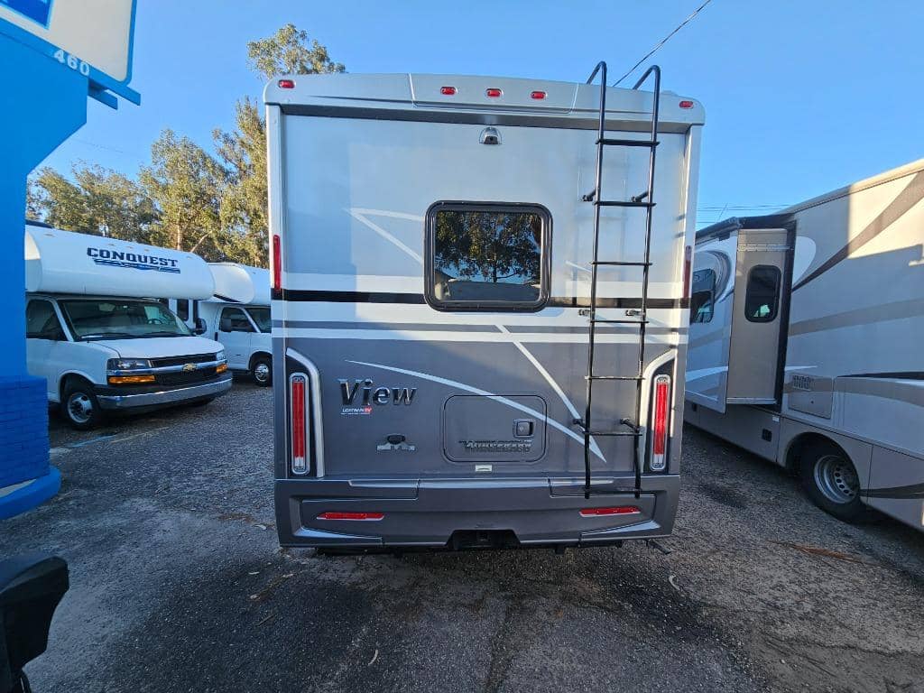 2022 Winnebago 2022 Winnebago View - thumbnail 4