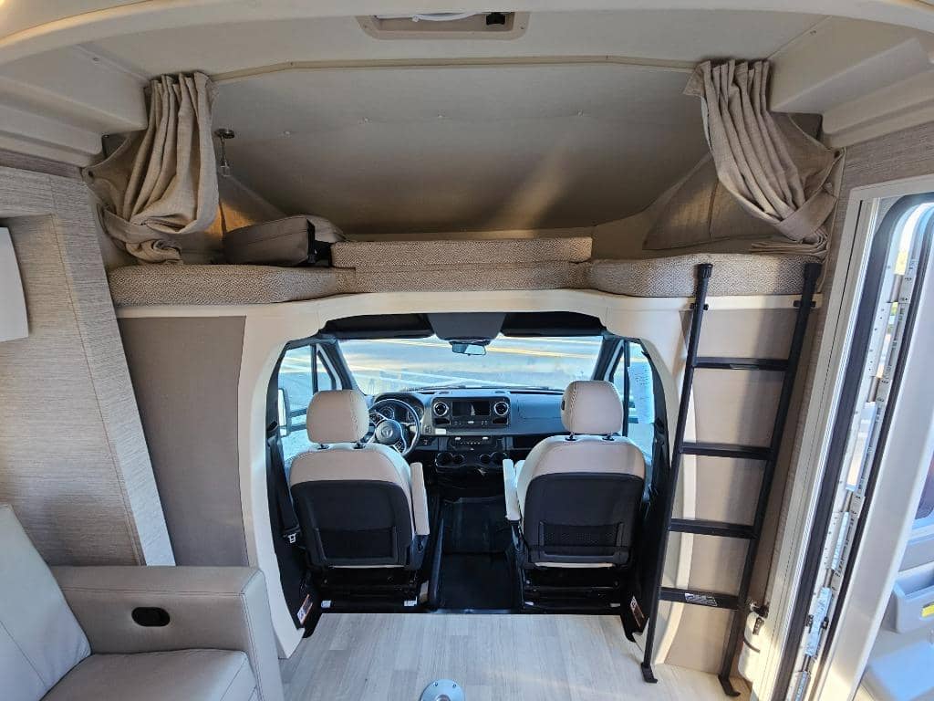 2022 Winnebago 2022 Winnebago View - thumbnail 41