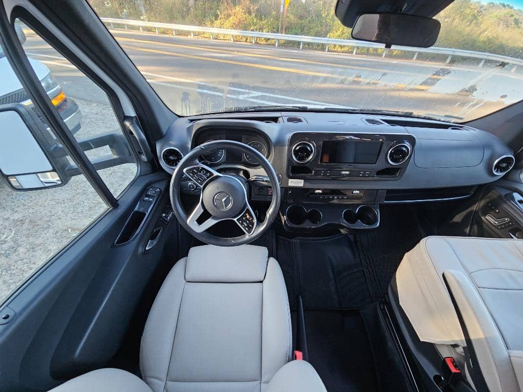 2022 Winnebago 2022 Winnebago View - thumbnail 46