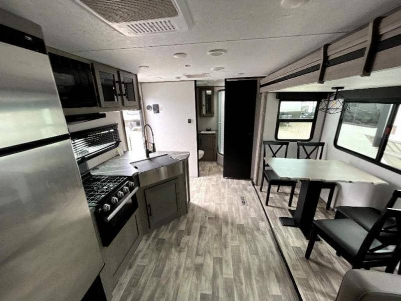 2023 Dutchmen 2023 Dutchmen Kodiak Ultimate - thumbnail 16