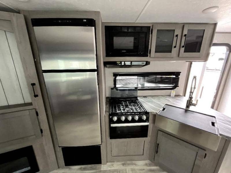 2023 Dutchmen 2023 Dutchmen Kodiak Ultimate - thumbnail 26