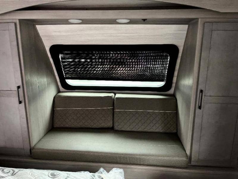 2023 Dutchmen 2023 Dutchmen Kodiak Ultimate - thumbnail 31