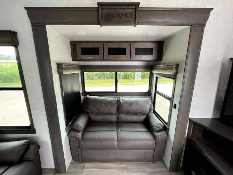 2022 Alliance RV 2022 Alliance RV Paradigm - thumbnail 19