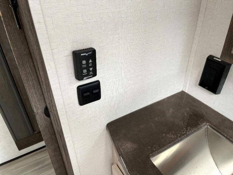 2022 Alliance RV 2022 Alliance RV Paradigm - thumbnail 38