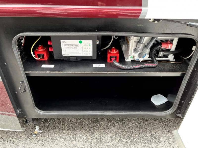 2023 Fleetwood RV 2023 Fleetwood RV Bounder - thumbnail 22