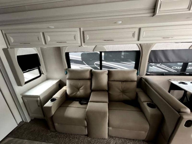 2023 Fleetwood RV 2023 Fleetwood RV Bounder - thumbnail 30