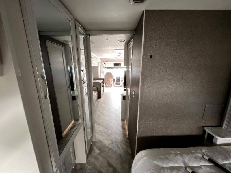 2023 Fleetwood RV 2023 Fleetwood RV Bounder - thumbnail 37