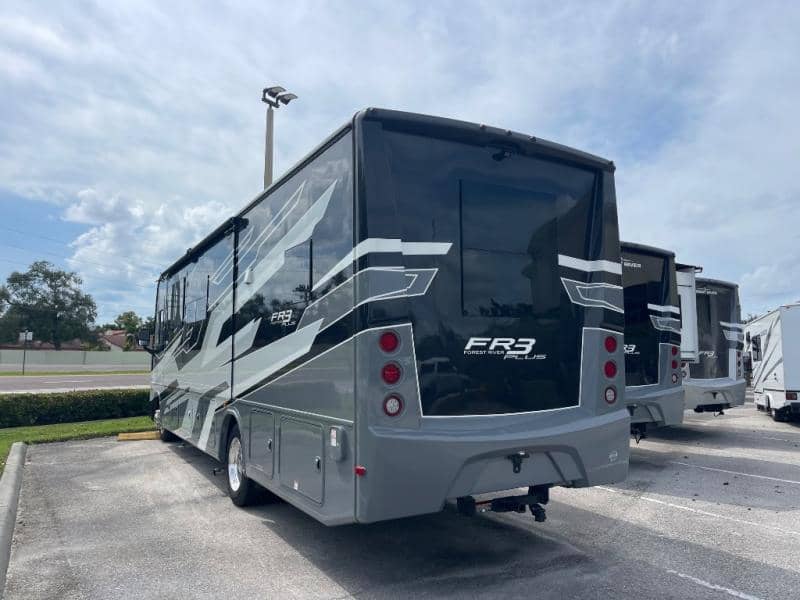 2024 Forest River 2024 Forest River FR3 - thumbnail 6