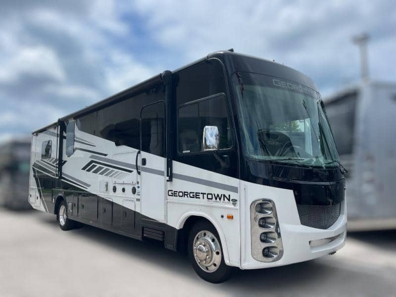 2024 Forest River 2024 Forest River Georgetown - thumbnail 1