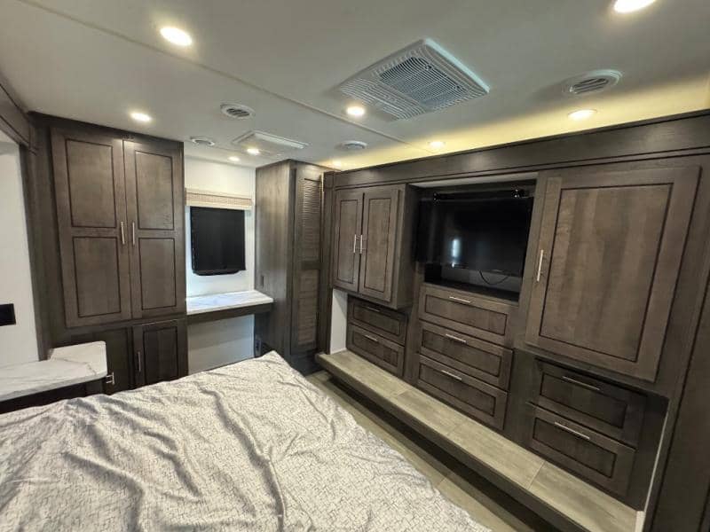 2024 Forest River 2024 Forest River Georgetown - thumbnail 17