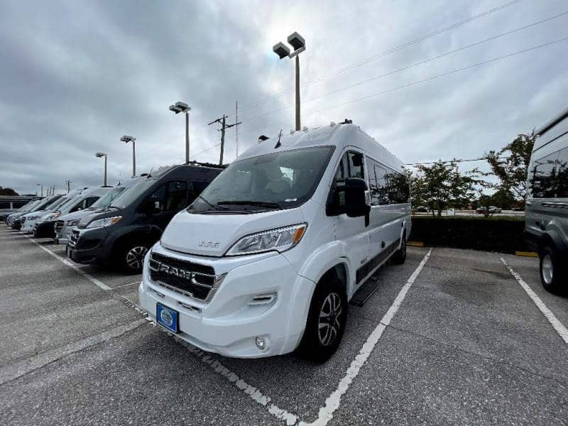 2024 Winnebago 2024 Winnebago Travato - thumbnail 4