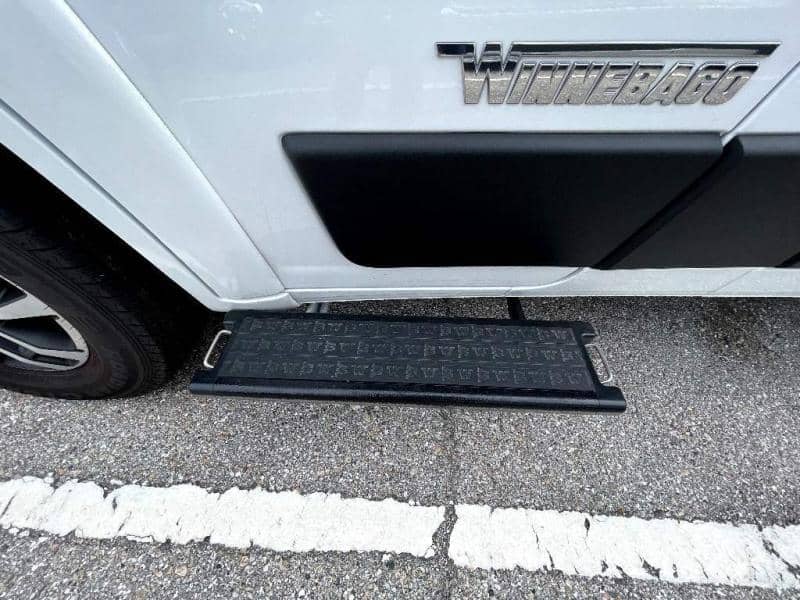 2024 Winnebago 2024 Winnebago Travato - thumbnail 5