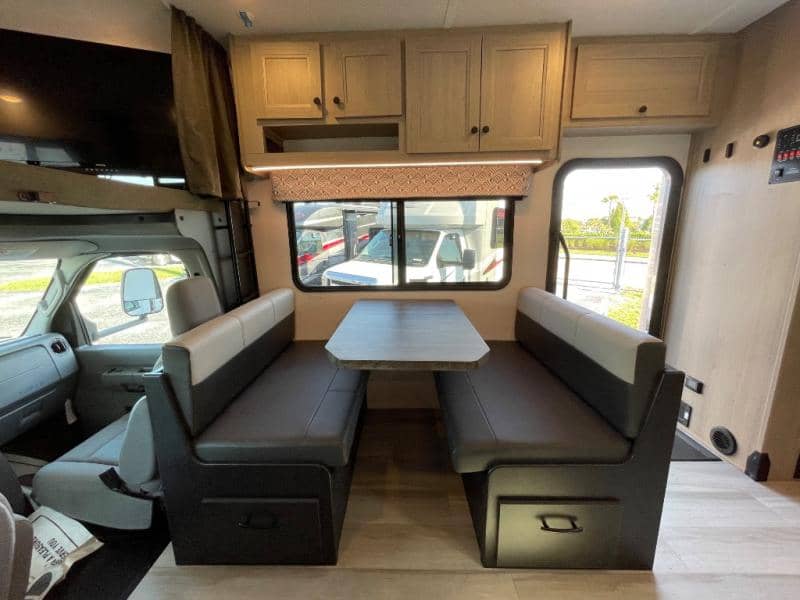 2024 Forest River 2024 Forest River Forester - thumbnail 25