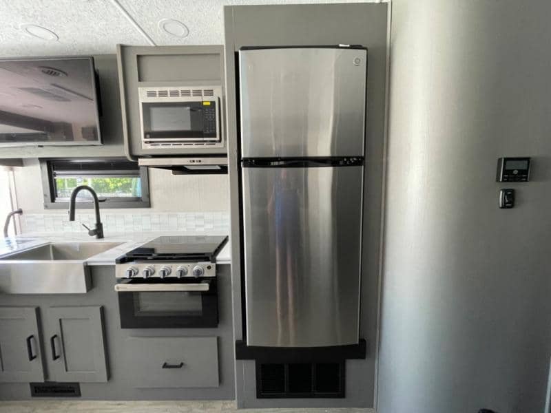 2024 Coachmen 2024 Coachmen Pursuit - thumbnail 23