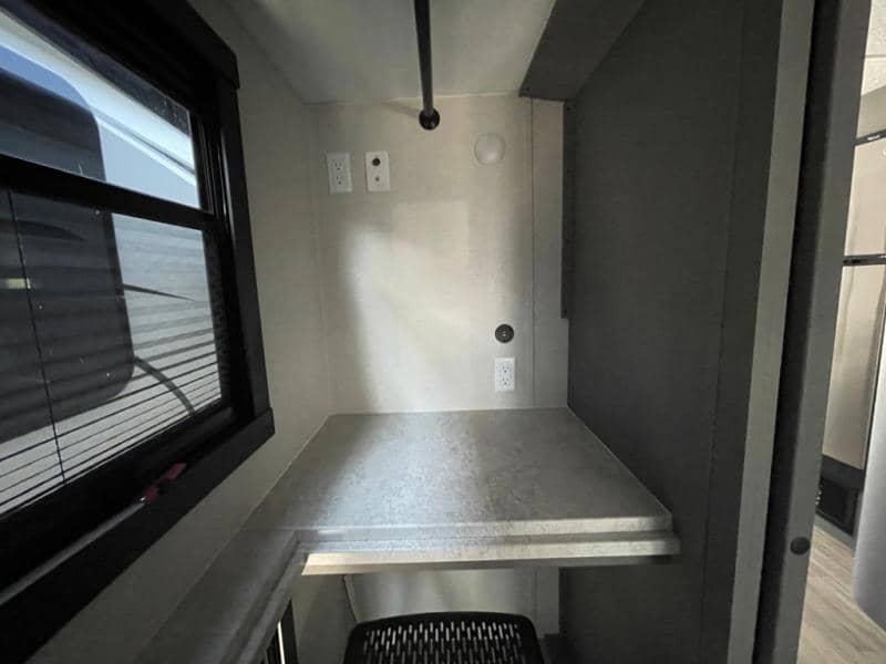 2024 Coachmen 2024 Coachmen Pursuit - thumbnail 30