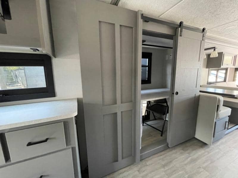 2024 Coachmen 2024 Coachmen Pursuit - thumbnail 33