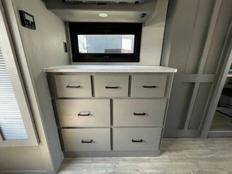 2024 Coachmen 2024 Coachmen Pursuit - thumbnail 35