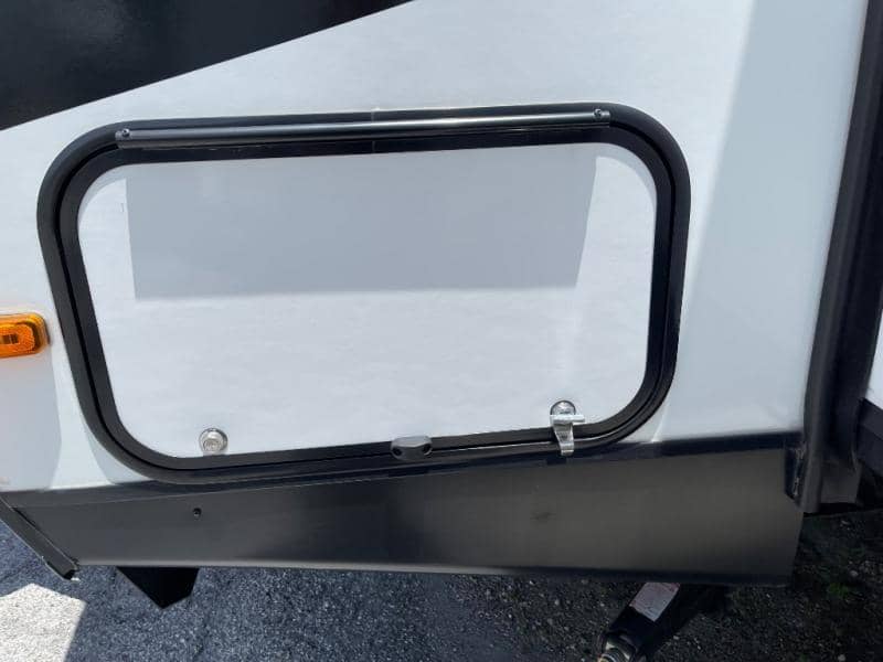 2024 Coachmen 2024 Coachmen Freedom Express - thumbnail 18