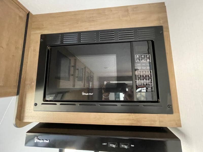 2024 Coachmen 2024 Coachmen Freedom Express - thumbnail 29