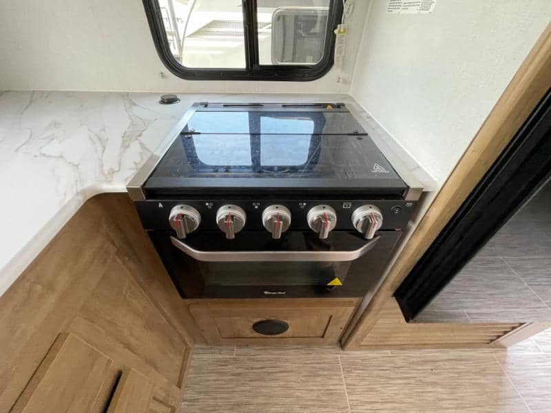 2024 Coachmen 2024 Coachmen Freedom Express - thumbnail 31