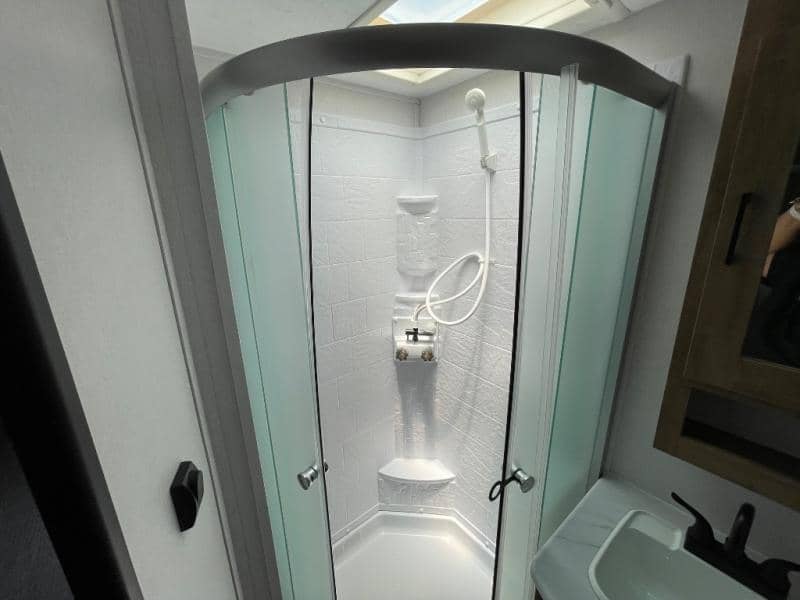 2024 Coachmen 2024 Coachmen Freedom Express - thumbnail 41